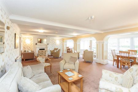 1 bedroom retirement property to rent - Photo 4