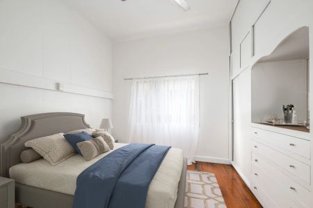 Charming Refurbished Inner-City Home - Photo 2