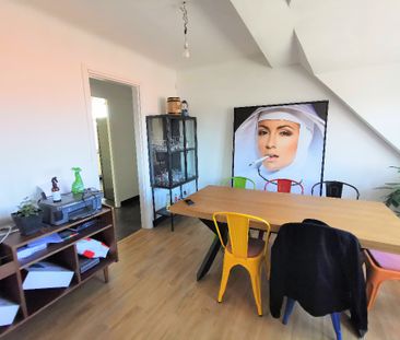 Location Appartement 4 pièces 90m² - Photo 2