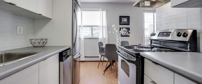 Mainwell Apartments | 23 Spring Street, Hamilton - Photo 1