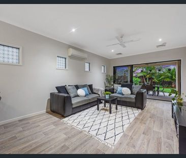 Fabulous low maintenance living in North Lakes - Photo 1
