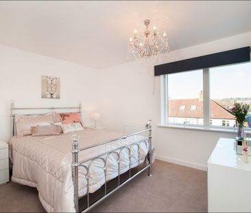2 Bed Flat, Kingston Road, SW20 - Photo 6