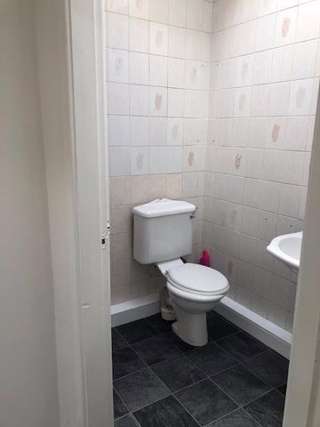 2 Bed Terraced House, Romley Street, L4 - Photo 2