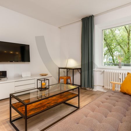 Welcome Home - Photo 2