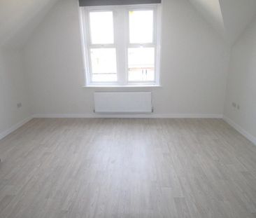 High Street, Littlehampton - Photo 1