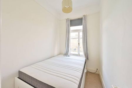 3 bedroom maisonette to rent - Photo 4