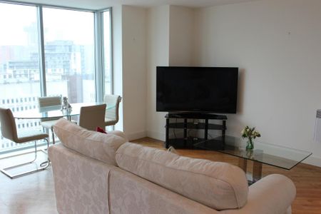 2 bedroom flat to rent - Photo 4