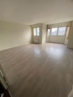 Un appartement 3 chambres proche du centre ville avec emplacement voiture. - Photo 1