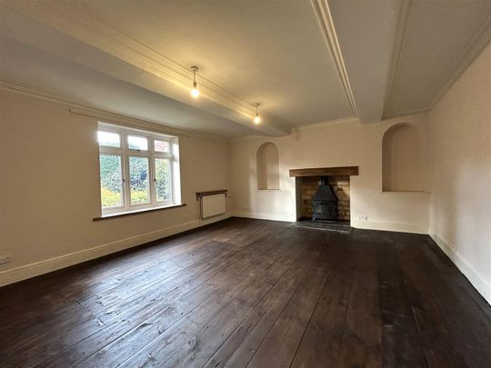 Preston Brockhurst, Shrewsbury - Photo 1