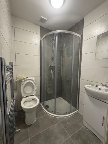 1 Bed Flat, Camden Road, NW1 - Photo 5