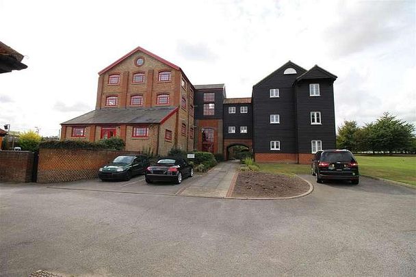 Kings Meadow Court, Kelvedon, Colchester, CO5 - Photo 1