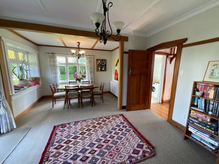 FAMILY LIVING CLOSE TO THE HOSPITAL - Photo 5