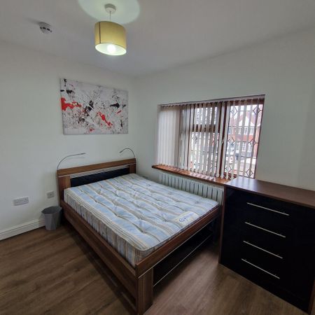 1 bedroom house of multiple occupation to rent - Photo 3