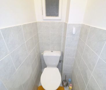 Pronájem bytu 1+kk a garsoniéry 34 m² - Photo 2