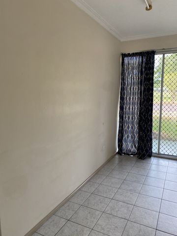 2 Bedroom unit close to Casuarina and schools. - Photo 4