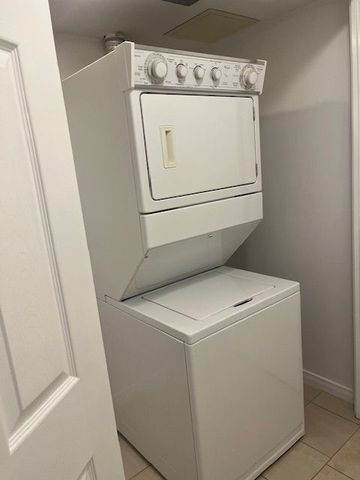 For Lease - 925 Bay Street Unit# 2110, Toronto, Ontario - Photo 3