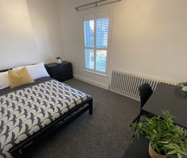 Dagmar Grove Beeston, NG9 2BH - Photo 2