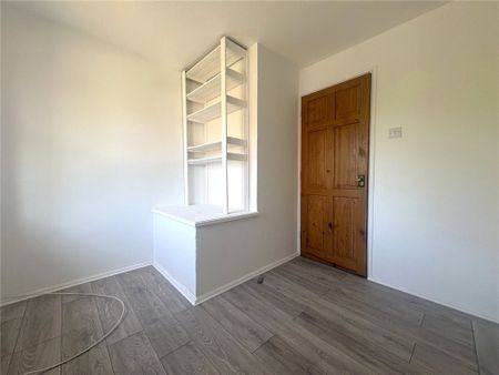 3 bed Terraced House for rent - Photo 5