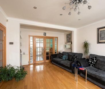 3 bedroom end of terrace house to rent - Photo 1