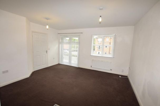1 bedroom coach house to rent - Photo 1
