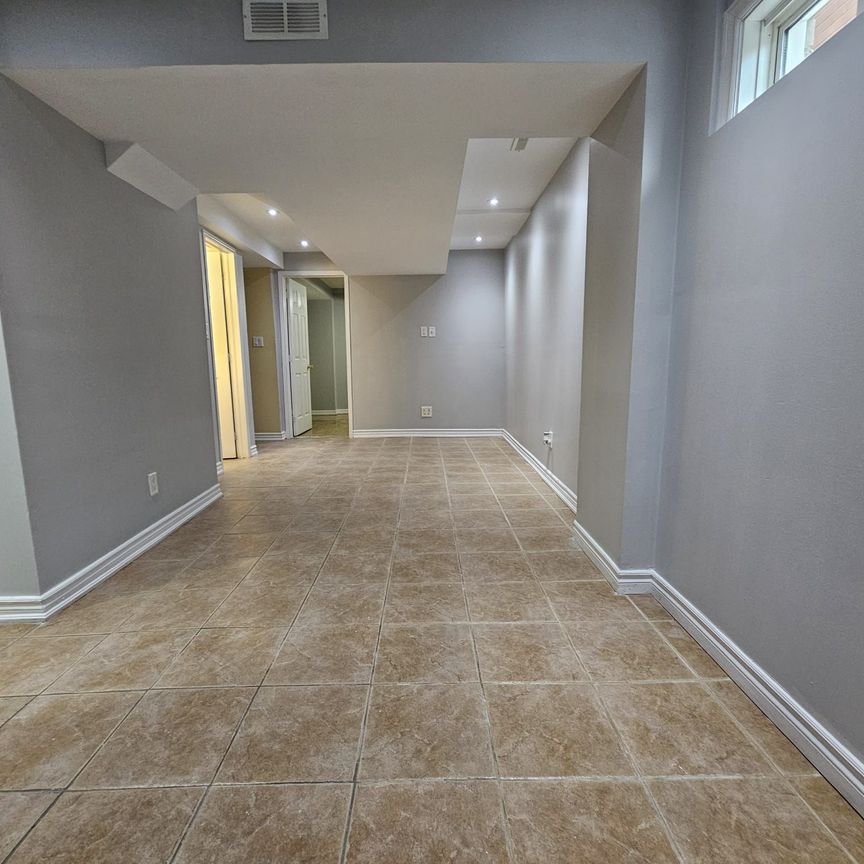 For Lease - 4 Lonestar Crescent Unit# Basement, Brampton, Ontario - Photo 1