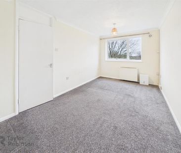 2 bedroom maisonette to rent - Photo 4
