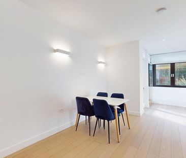 2 bedroom ground floor flat to rent - Photo 3