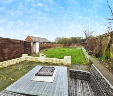 3 bedroom semi-detached house to rent - Photo 3