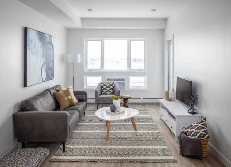 - 2 Bedroom at The Parkway - Photo 4