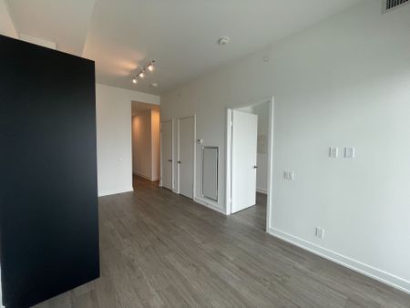 For Lease - 88 Queen Street Unit# 5212, Toronto, Ontario - Photo 3