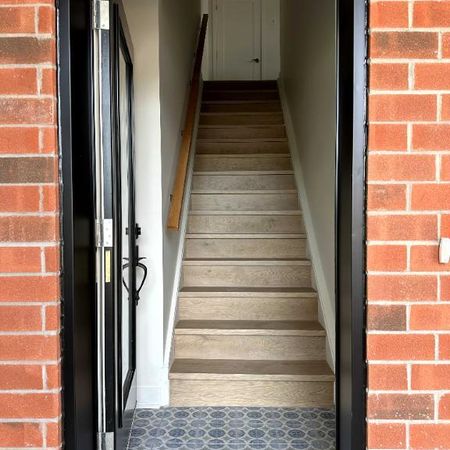 5 1/2 à louer - L'assomption, St-gérard-de-majella ( Inclus: Électros complet, 2 stationnements, cabanon, air climatisé) - Photo 4