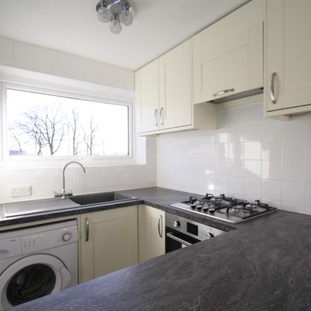 2 bedroom apartment to rent - Photo 3