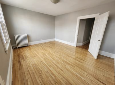8 - 225 St. Patrick Street - Photo 2