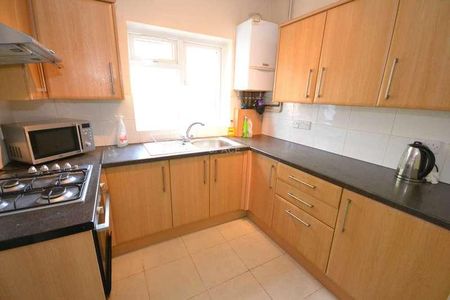 Norris Road, Reading, Berkshire, RG6 - Photo 2