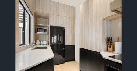 Fully Furnished Two Bedroom Unit - Photo 4