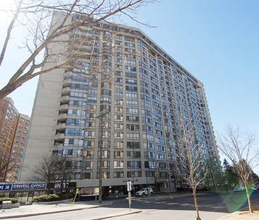 Tridels Skyview on Yonge! Spacious large 1-bedroom + sunroom - Photo 2