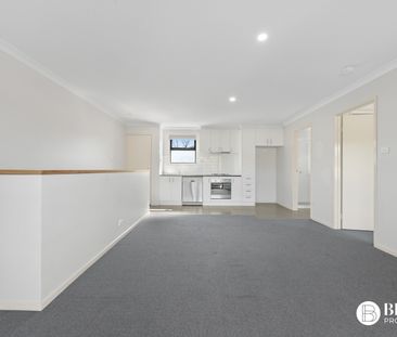 87 Ian Nicol Street, Watson ACT 2602 - Townhouse For Rent | Domain - Photo 4