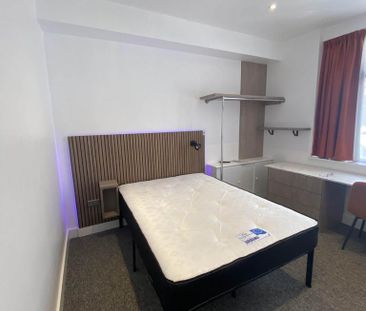 6 bedroom terraced house to rent - Photo 6