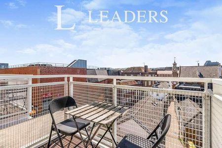 Hudson House, KT19 - Photo 4