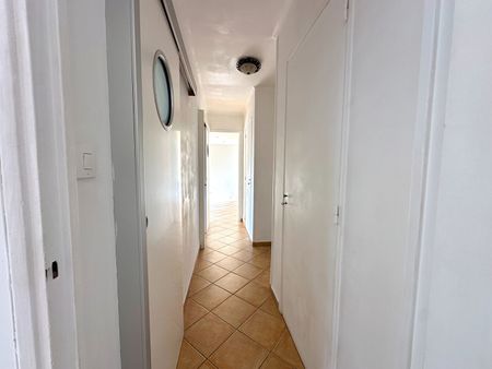 Appartement à louer à Carry-le-rouet T2 de 46.9 m2 avec terrasse et garage fermé, - Photo 4