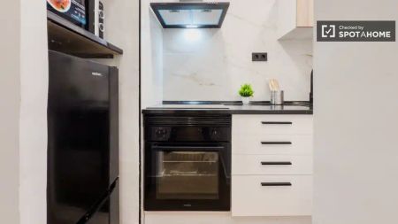 L'Hospitalet De Llobregat - Photo 2