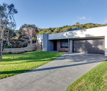 MODERN HOME IN RYE - Photo 2