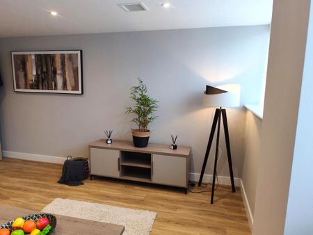 2 bedroom apartment to rent - Photo 2