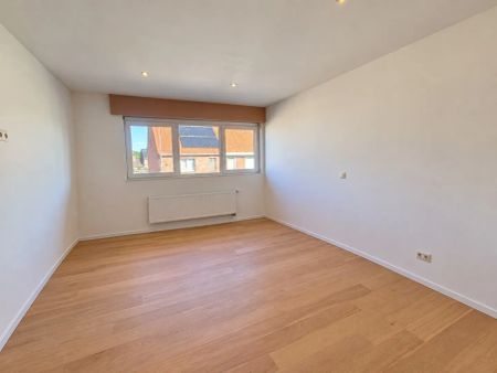 centraal gelegen woning met 3 slaapkamers en achterliggend tuin met terras - Photo 5