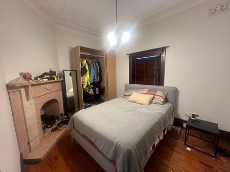Strathfield - Photo 2