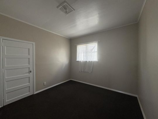 Good house on Harris - Photo 1