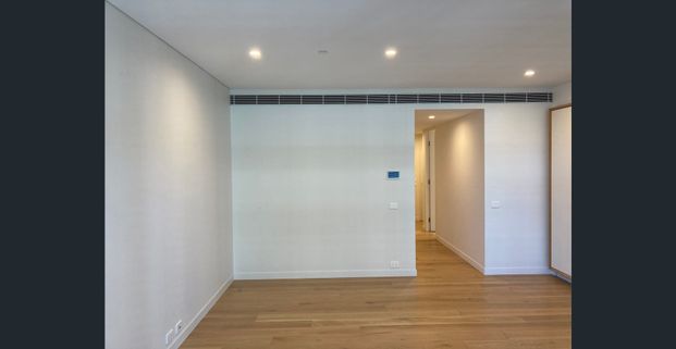 Modern One-Bedroom Apartment with Study & Parking - DUO - Photo 1