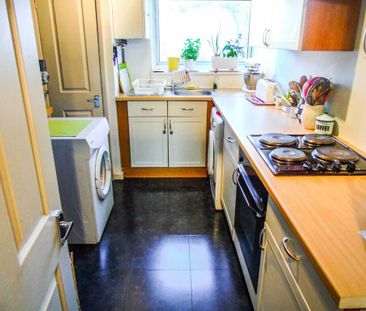 2 bedroom flat to rent - Photo 5