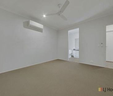 Family home in Riverstone Rise Estate - Photo 4