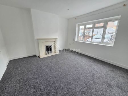 Price £1,200 pcm - Available Now - Unfurnished - Photo 2